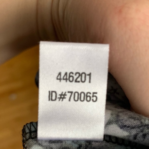 Nwt LOFT OUTLET FLORAL ADJUSTABLE STRAP TANK TOP SIZE MEDIUM - Picture 6 of 10